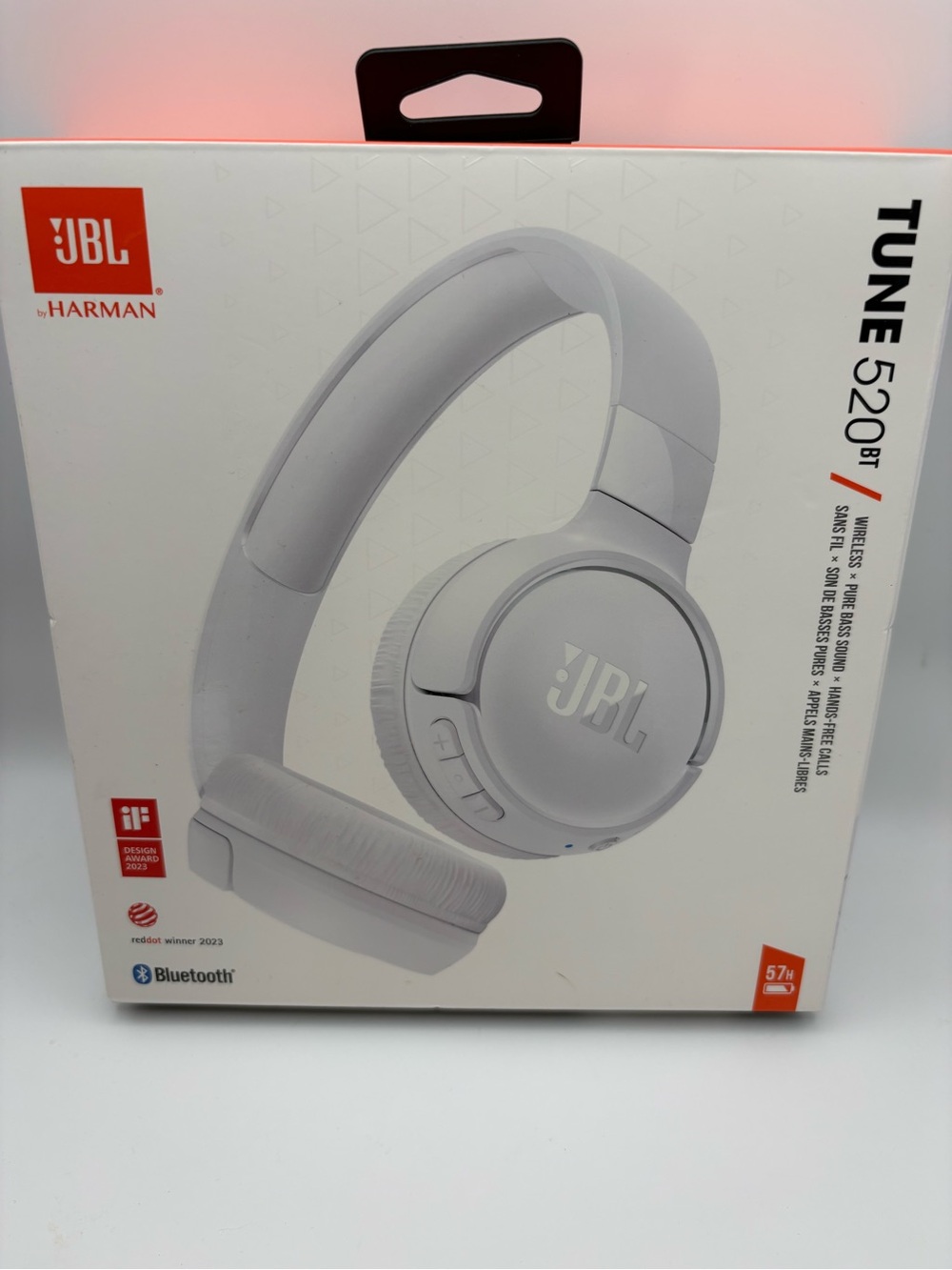 JBL White Over-Ear Wireless Headphones - TUNE 520BT